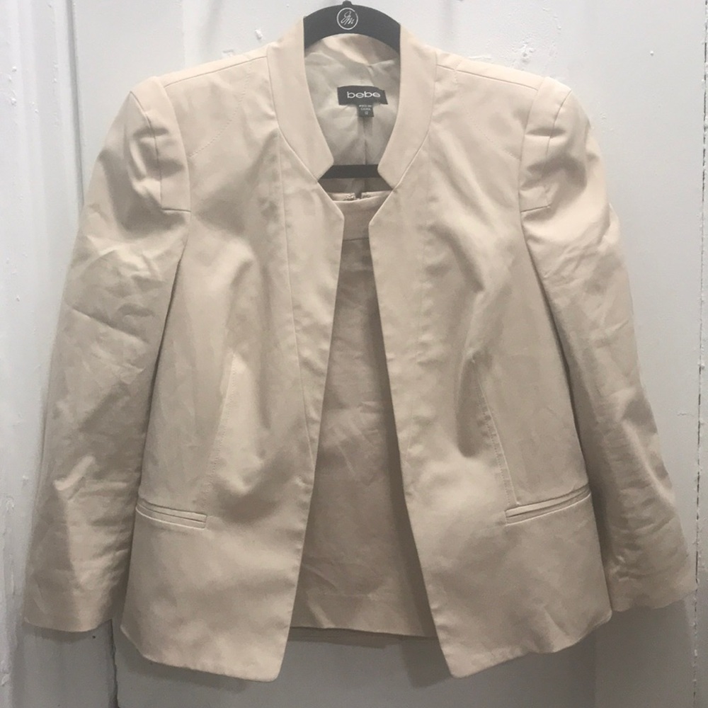 FLASH SALE! Bebe Skirt Suit jacket 12 skirt 10